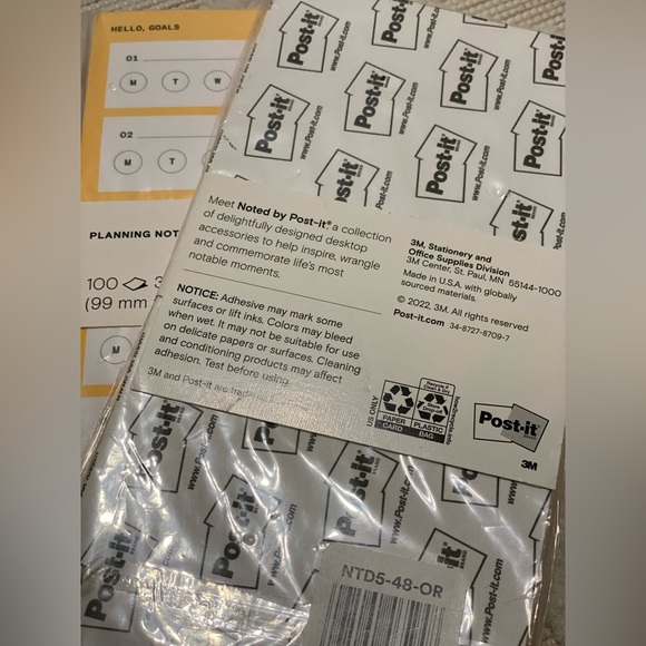 💋NOTED by POST-IT Pack of 3 - Picture 2 of 6